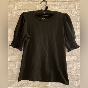 Gap black crewneck top with puffy sleeves and wide band elastic arms, size S.